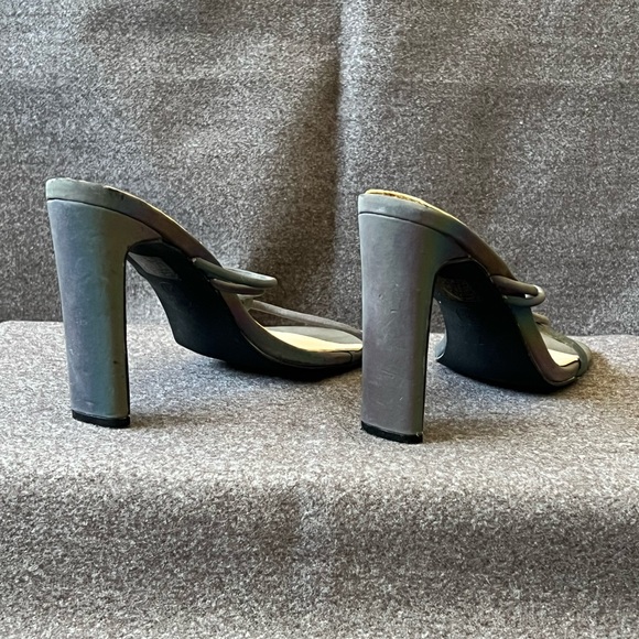 ⭐️ Offer B2G2! BUY 2 GET 2 FREE! 
Pretty Little Thing Black Iridescent Heels - Picture 10 of 12